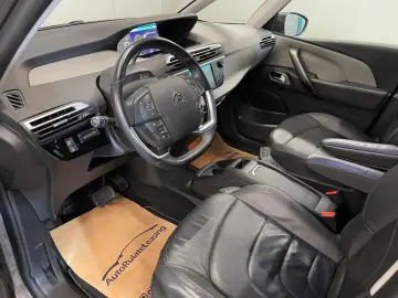 Citroen C4_GRAND_SPACE_TOURER