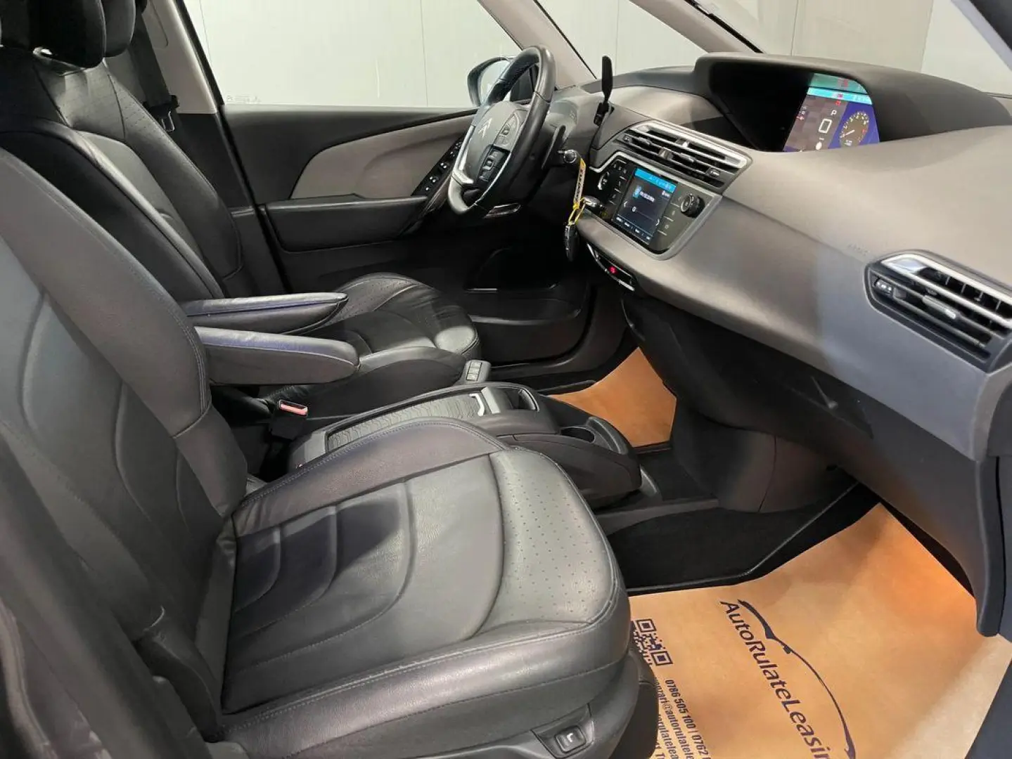 Citroen C4_GRAND_SPACE_TOURER