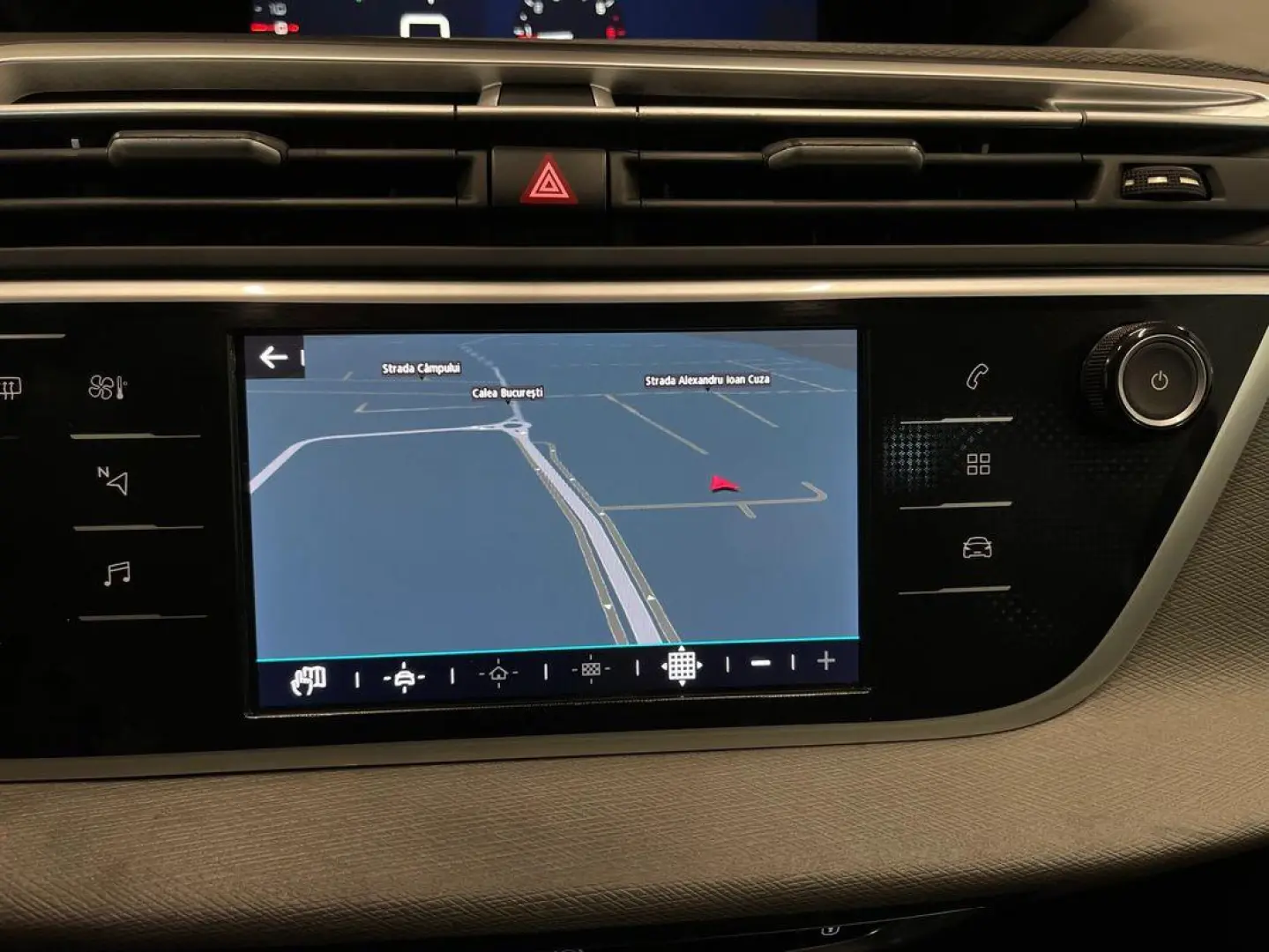 Citroen C4_GRAND_SPACE_TOURER