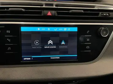 Citroen C4_GRAND_SPACE_TOURER
