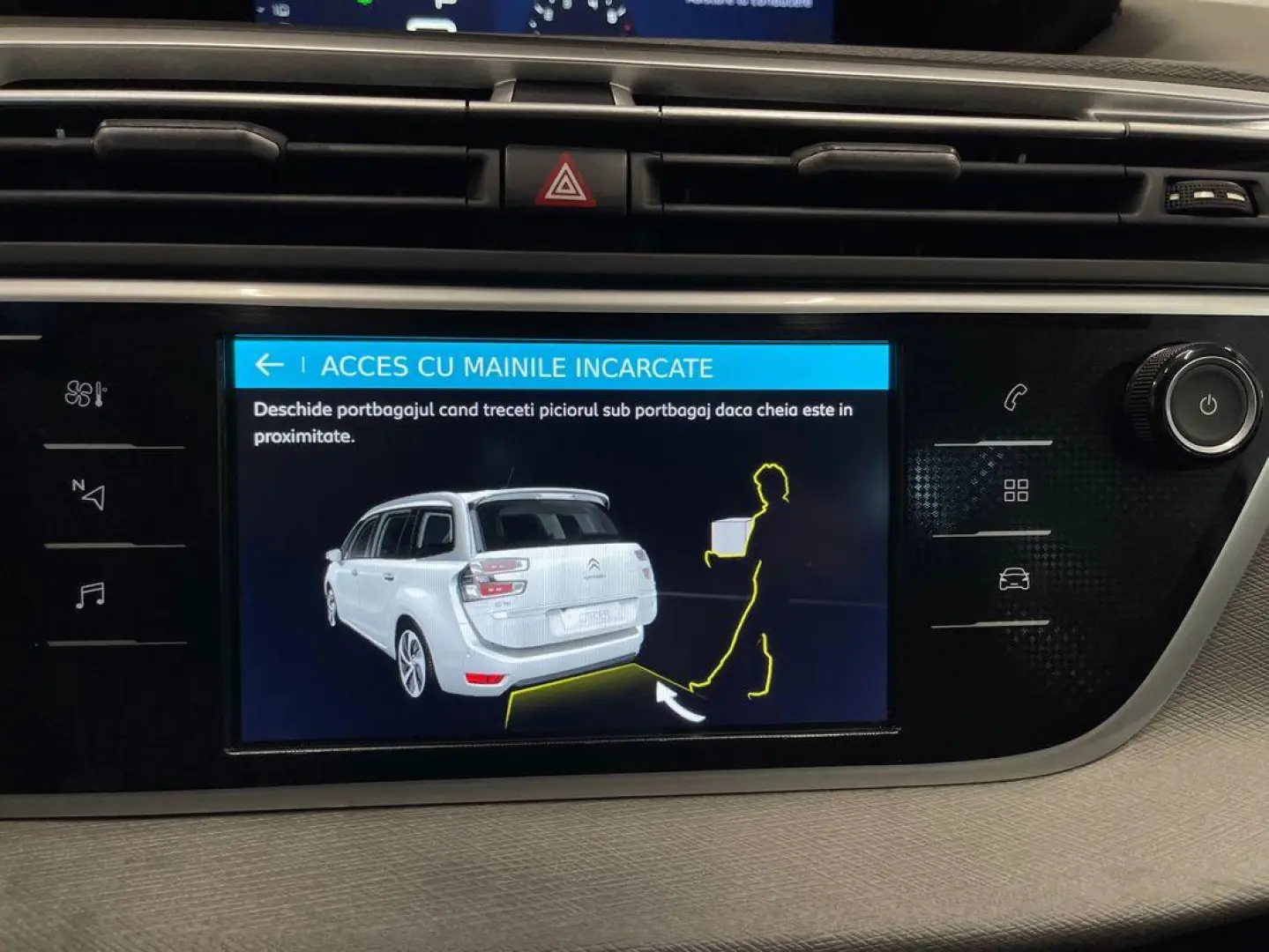 Citroen C4_GRAND_SPACE_TOURER