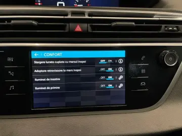 Citroen C4_GRAND_SPACE_TOURER