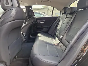 MERCEDES BENZ C C-CLASS SEDAN C 180 Limuzina