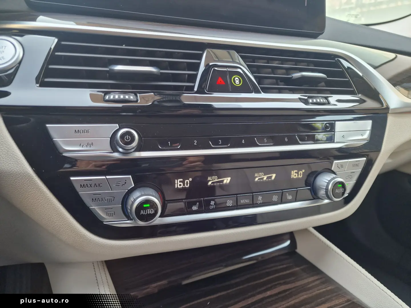 BMW SERIA 5 518d Luxury Line 150cp 2022