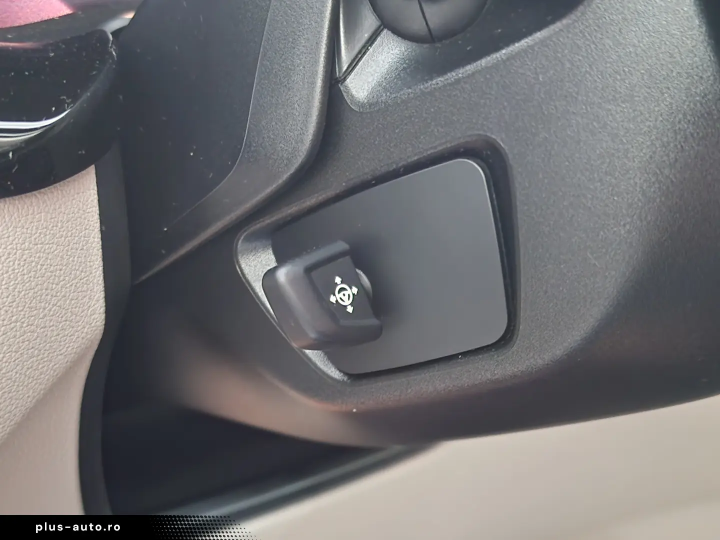 BMW SERIA 5 518d Luxury Line 150cp 2022