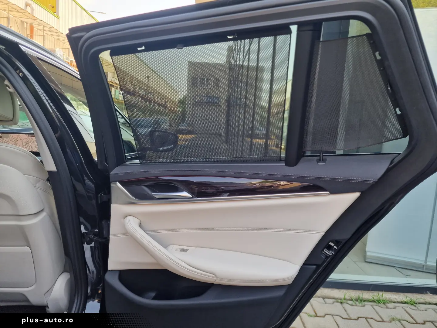 BMW SERIA 5 518d Luxury Line 150cp 2022