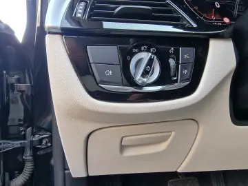 BMW SERIA 5 518d Luxury Line 150cp 2022