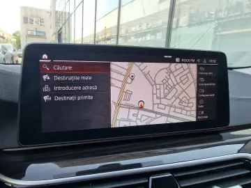 BMW SERIA 5 518d Luxury Line 150cp 2022