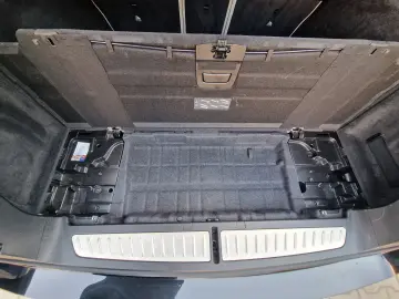 BMW SERIA 5 518d Luxury Line 150cp 2022