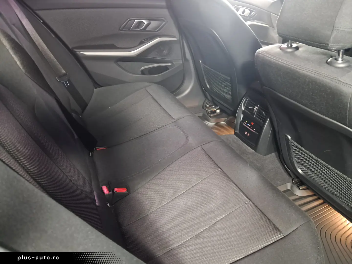 BMW 3 Series 2020 — imagine 16