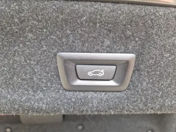 BMW SERIA 3 320e Business - Hybrid - Automatic - 163 CP