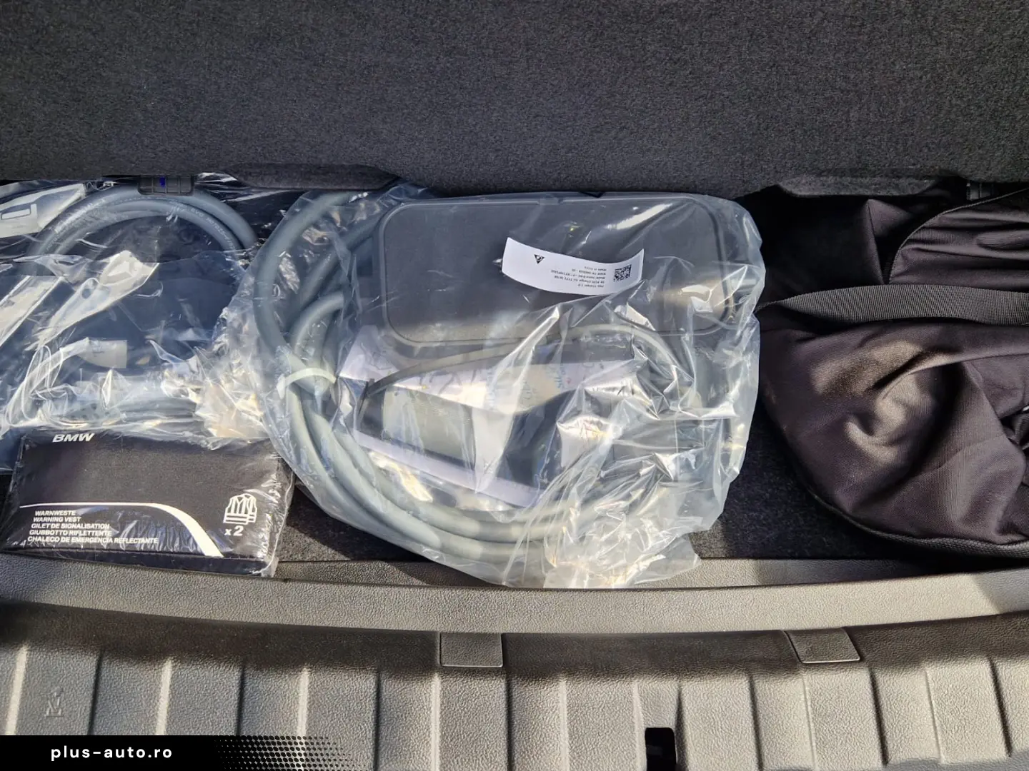 BMW SERIA 3 320e Business - Hybrid - Automatic - 163 CP