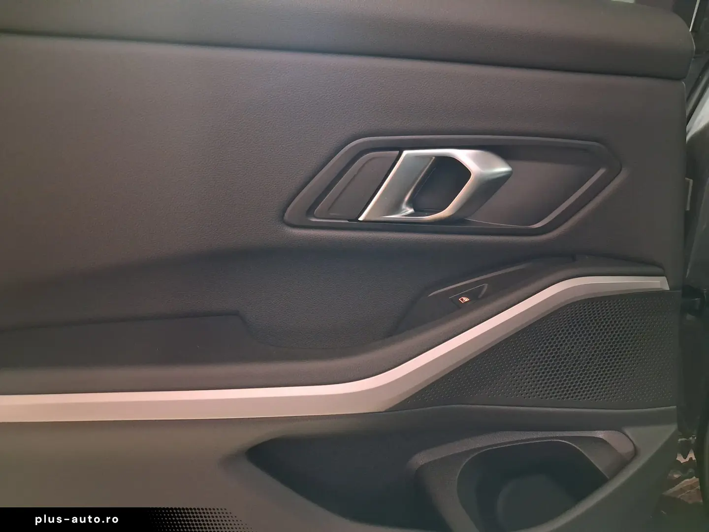 BMW SERIA 3 320e Business - Hybrid - Automatic - 163 CP