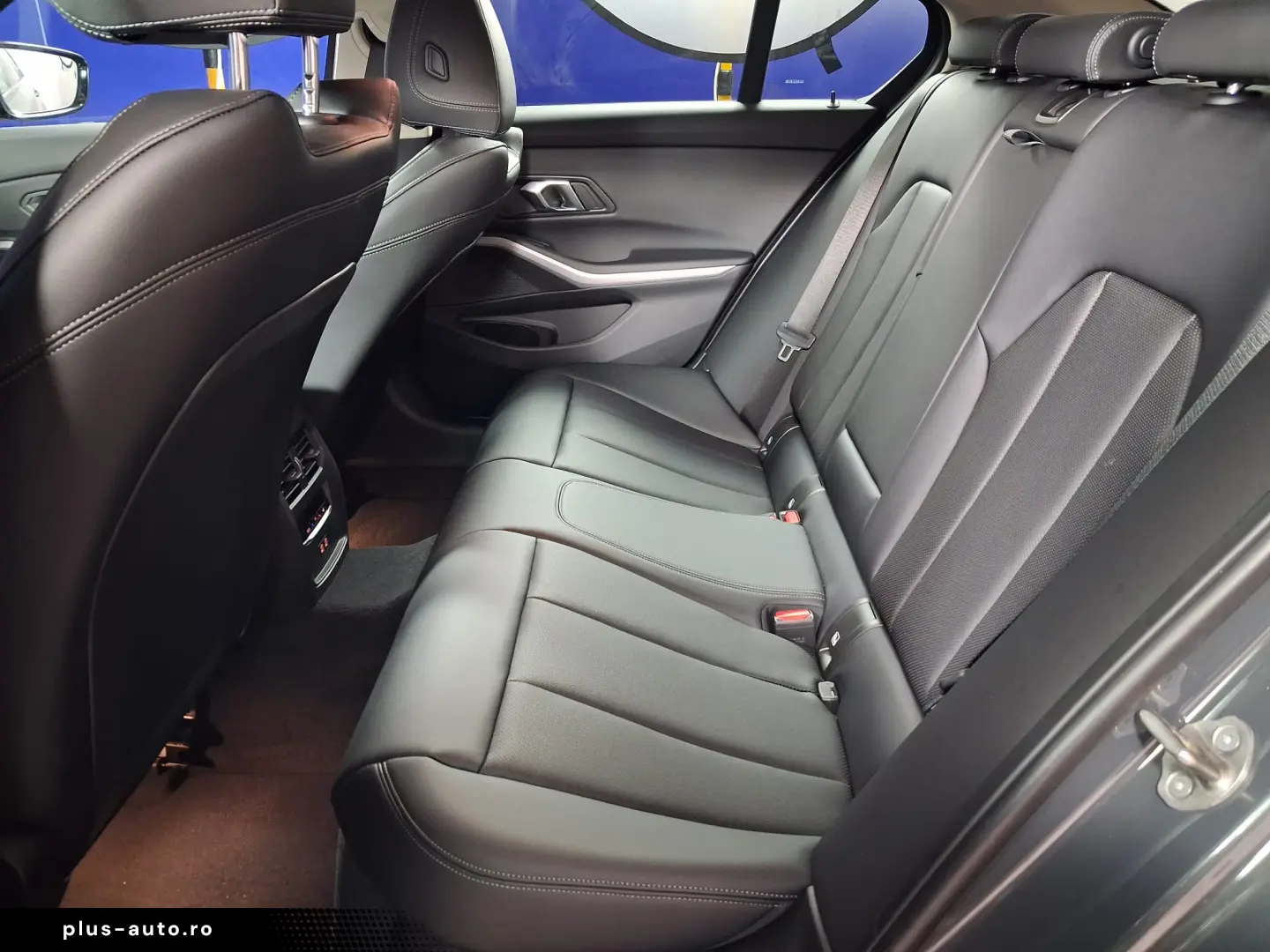 BMW SERIA 3 320e Business - Hybrid - Automatic - 163 CP