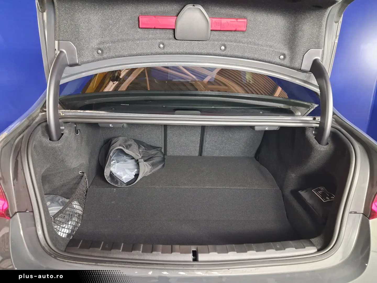 BMW SERIA 3 320e Business - Hybrid - Automatic - 163 CP