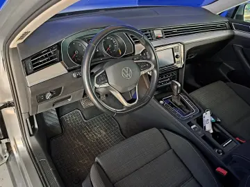 Volkswagen PASSAT Sedan 2021