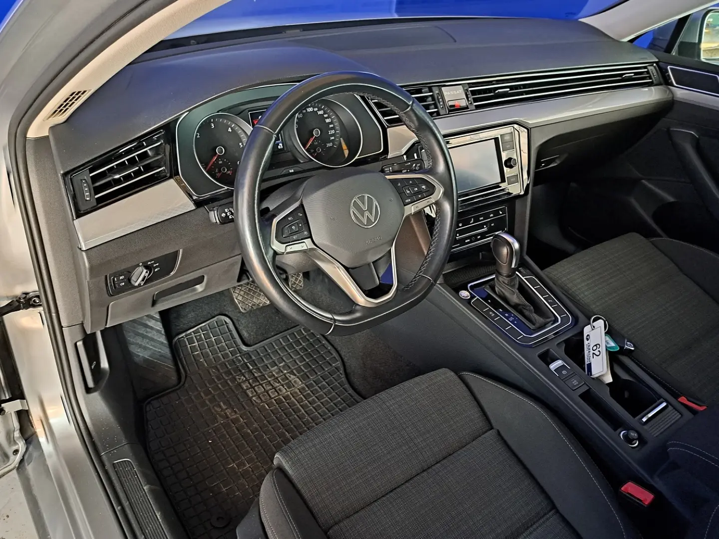 Volkswagen PASSAT Sedan 2021