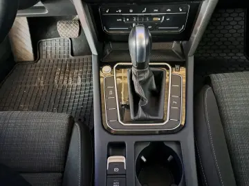 Volkswagen PASSAT Sedan 2021