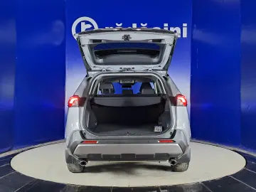 Toyota RAV4 SUV 2019