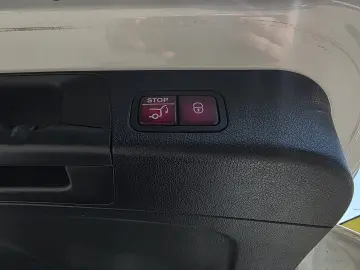 MERCEDES BENZ GLB 250 8G-DCT Progressive 2021