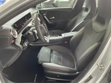 MERCEDES BENZ A 200 MHEV 7G-DCT 2024 AMG Line