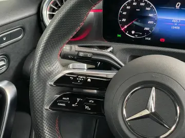 MERCEDES BENZ A 200 MHEV 7G-DCT 2024 AMG Line