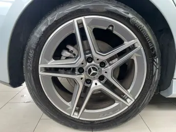 MERCEDES BENZ A 200 MHEV 7G-DCT 2024 AMG Line