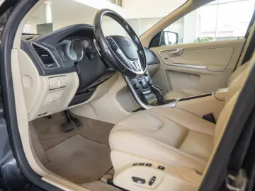 Volvo XC 60 2.4