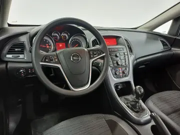Opel Astra 1.4 Turbo Ecotec 140 CP
