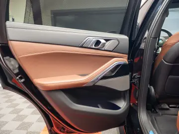 BMW X6 xDrive30d M Sport - Iconic Glow - Panoramic