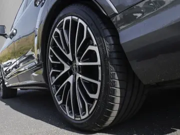 Q7 50 TDI S line Matrix Panorama B&O Headup AHK