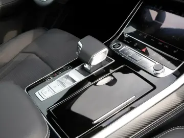 Q7 50 TDI S line Matrix Panorama B&O Headup AHK