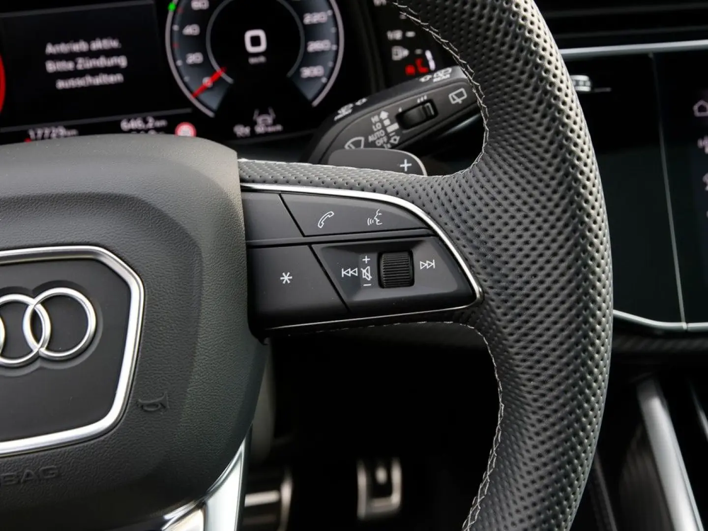 Q7 50 TDI S line Matrix Panorama B&O Headup AHK