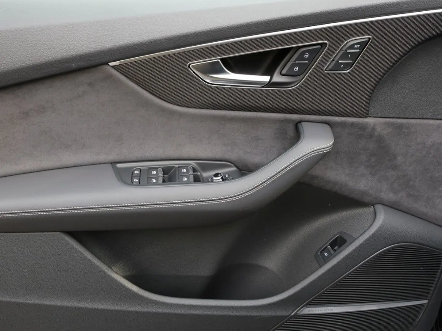 Q7 50 TDI S line Matrix Panorama B&O Headup AHK