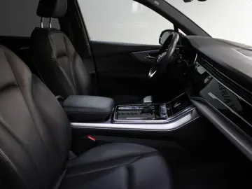 Q7 55 TFSI quattro S line AHK 22Zoll Luft HeadUP