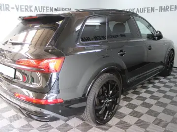 Q7 55 TFSI quattro S line AHK 22Zoll Luft HeadUP