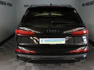 Q7 55 TFSI quattro S line AHK 22Zoll Luft HeadUP