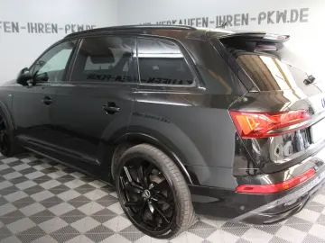Q7 55 TFSI quattro S line AHK 22Zoll Luft HeadUP