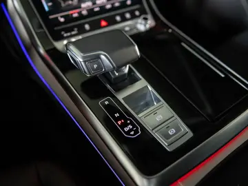 Q7 50 TDI quattro S-line MATRIX RFK STHZ LEDER