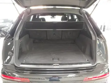 Q7 55 TFSI qua. S LINE ACC VIRTUAL LUFT AHK PANO