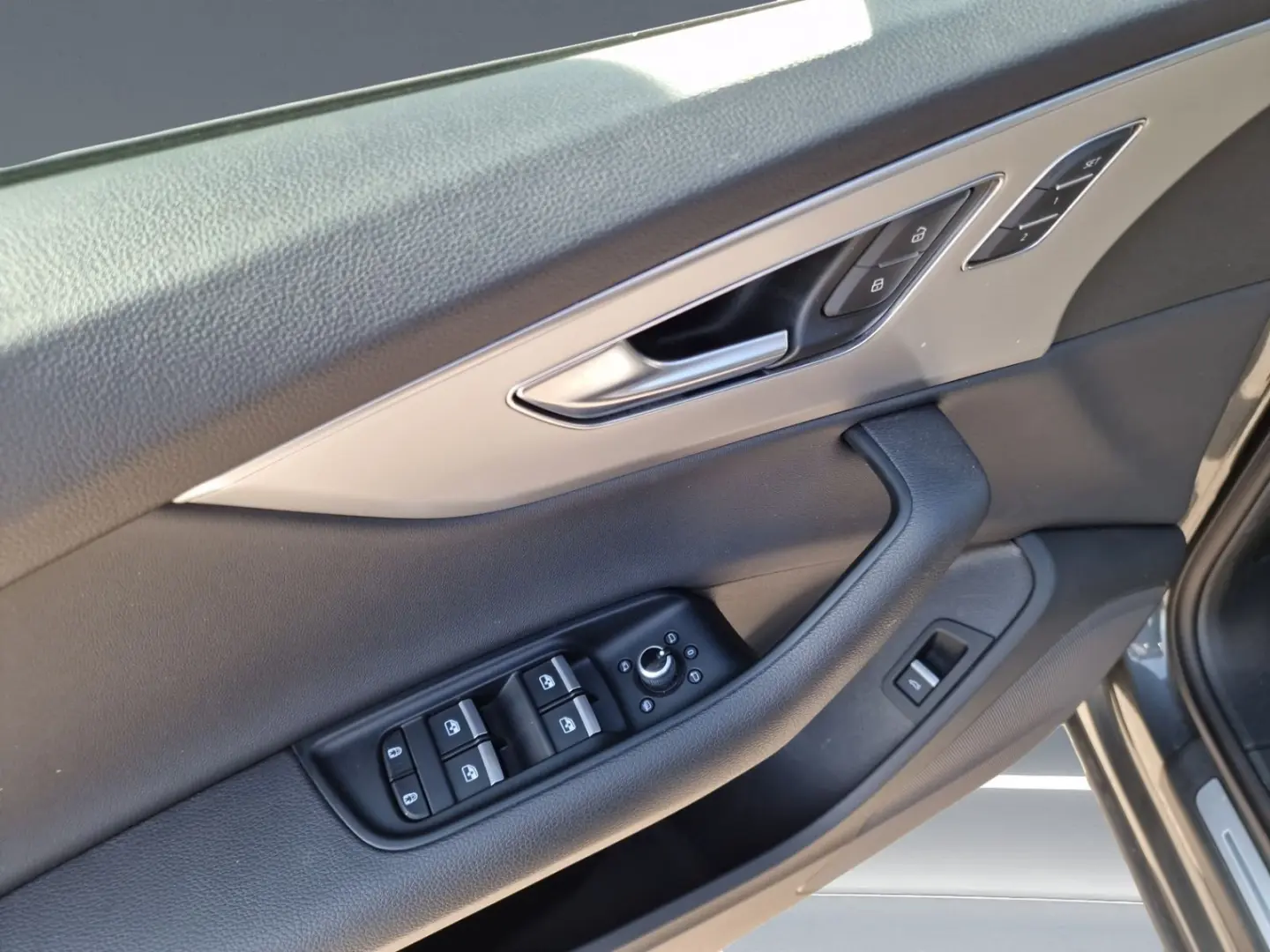 Q7 50 TDI qu S line STHZG Luft AHK Head-up 20