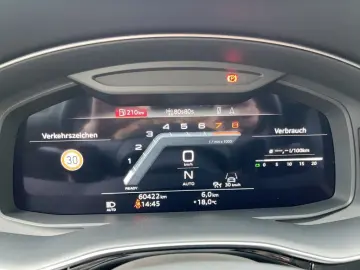 Q7 55 TFSI quattro 2x S Line Navi Matrix 7-Sitze