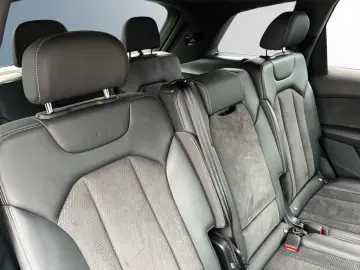 Q7 55 TFSI quattro 2x S Line Navi Matrix 7-Sitze