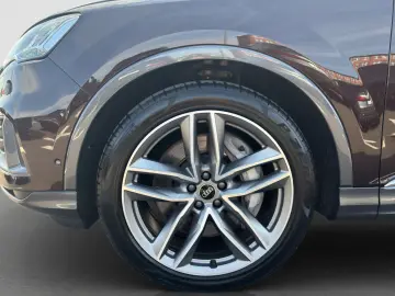 Q7 55 TFSI e quattro tiptronic AHK B&O Virtual C