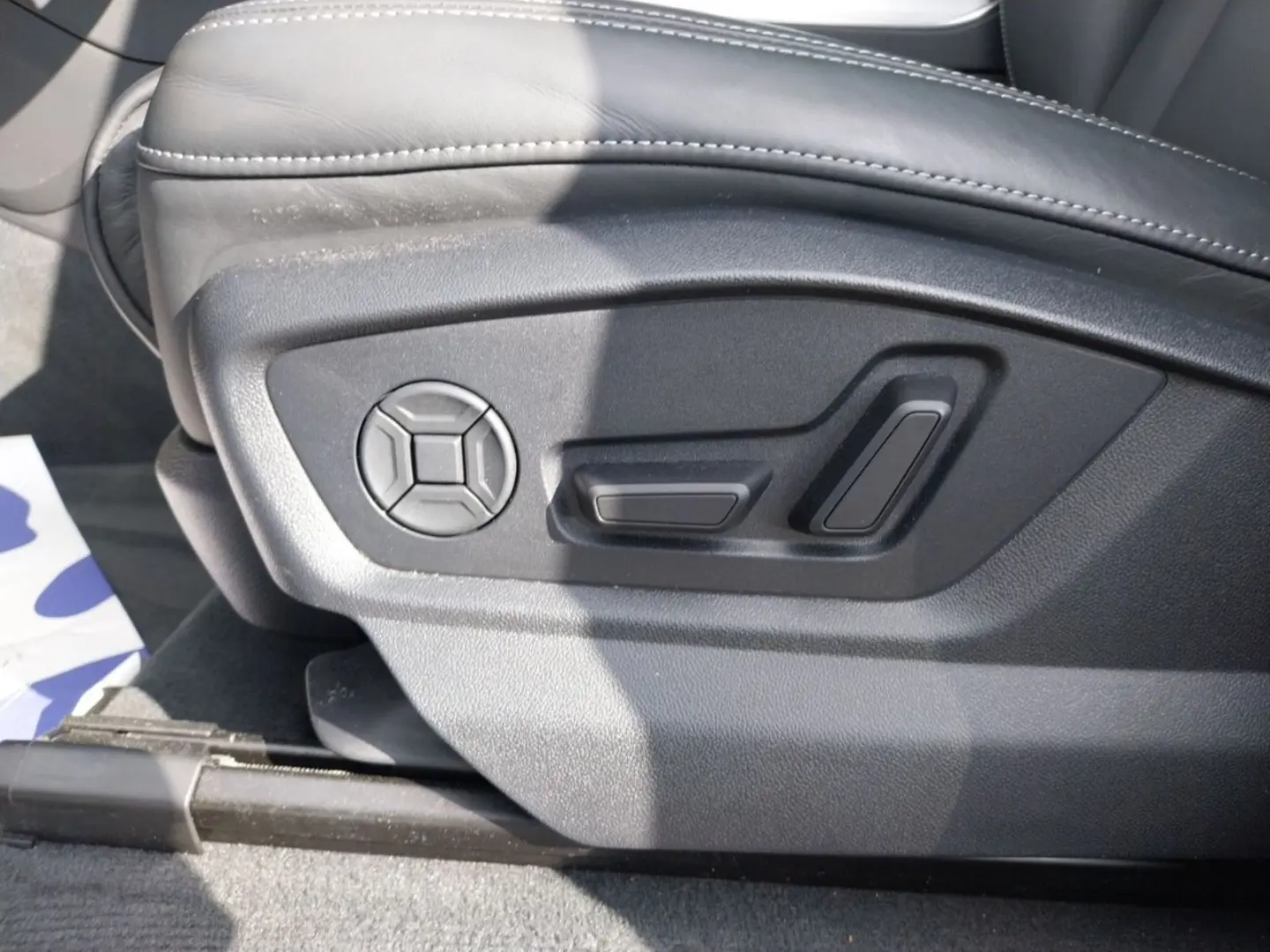 Q7 S line HUD PANO AHK MATRIX LEDER LM20 5J GAR