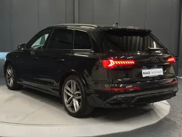 Q7 50 TDI quattro competition plus S-Line 21Zoll