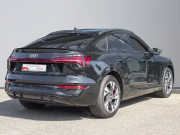 Q8 Sportback 50 S line HuD Matrix Optikp. e-tron