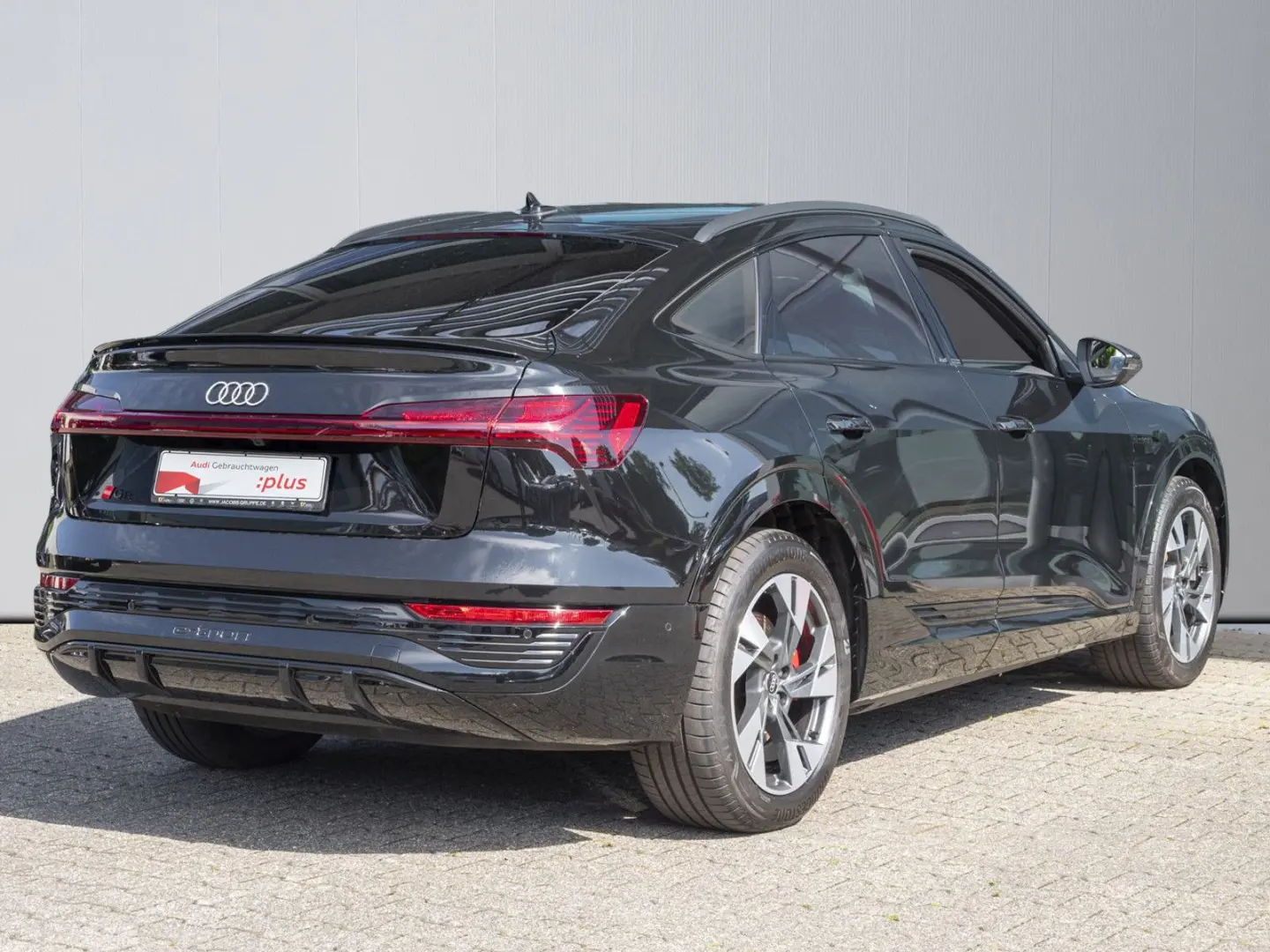 Q8 Sportback 50 S line HuD Matrix Optikp. e-tron
