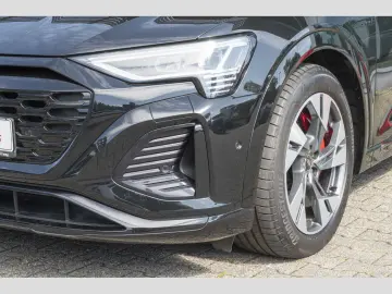 Q8 Sportback 50 S line HuD Matrix Optikp. e-tron