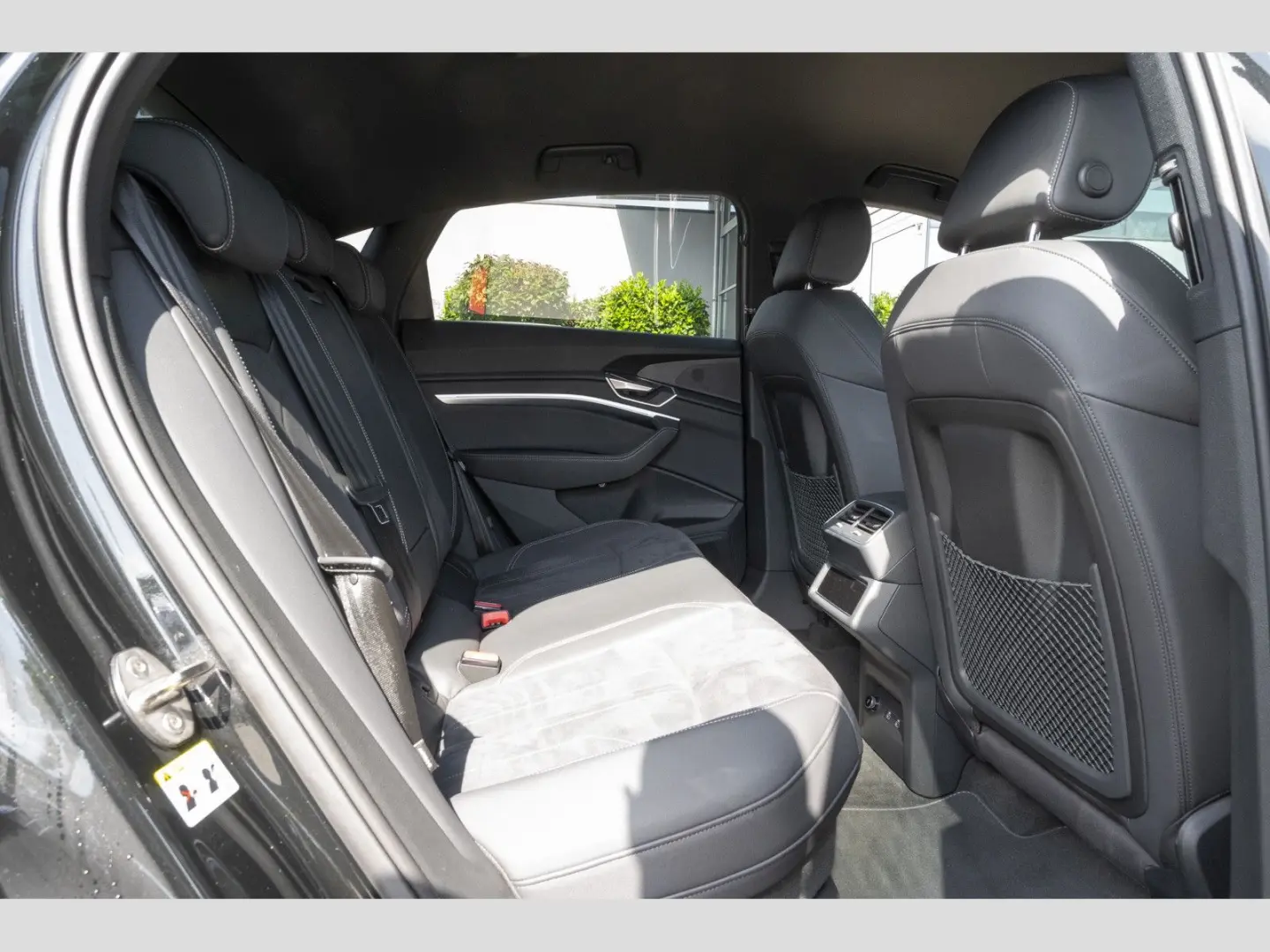 Q8 Sportback 50 S line HuD Matrix Optikp. e-tron